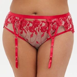 NWT TORRID Mesh Embroidered Garter Belt